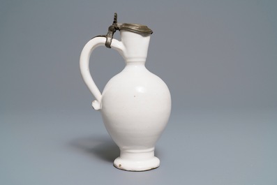 A fine white Dutch Delft jug with pewter cover, 2nd half 17th C.