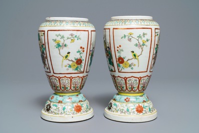 A pair of Chinese famille verte urns, 19th C.