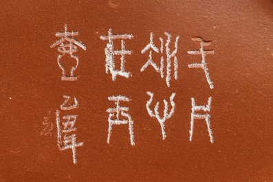 Vier Chinese Yixing steengoed theepotten, 19/20e eeuw