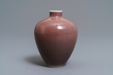 A Chinese monochrome liver red vase, Xuande mark, 19th C.