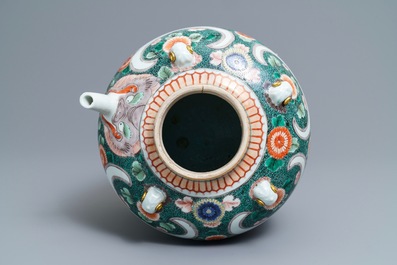 A large Chinese famille verte teapot or ewer, Kangxi