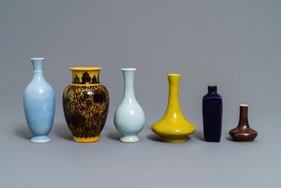 Six various Chinese monochrome vases, 19th C.