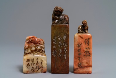 Trois sceaux de calligraphes en pierre sculpt&eacute;e, Chine, 19/20&egrave;me