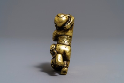 A Chinese gilt bronze Hoho brothers scroll weight, 18/19th C.