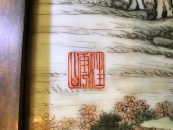 Deux plaques en porcelaine de Chine qianjiang cai, sign&eacute;es Wang Yun Shan et Wang Shu, dat&eacute;es 1932 et 1937