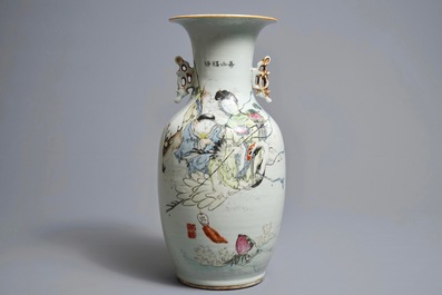 Un vase et un porte-chapeau en porcelaine de Chine qianjiang cai, 19/20&egrave;me