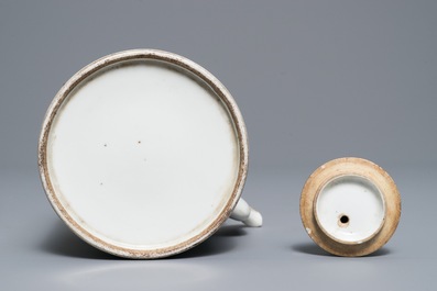 Three Chinese qianjiang cai teapots and an oval dish, 19/20th C.