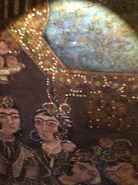 Ecole qajar: Les servantes de Zulaykha se mutilent en pr&eacute;sence de Yusuf, huile sur toile, Iran, 19&egrave;me