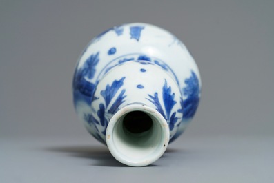 Een Chinese blauwwitte kalebasvaas met de kalligraaf Wang Xizhi, Transitie periode