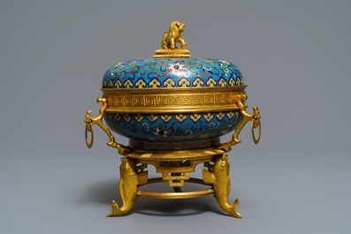 A gilt bronze mounted Chinese cloisonn&eacute; box and cover, 19th C.