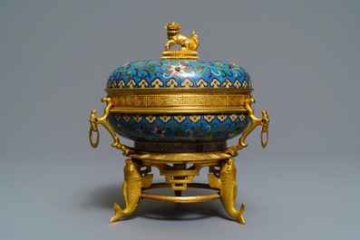 A gilt bronze mounted Chinese cloisonn&eacute; box and cover, 19th C.