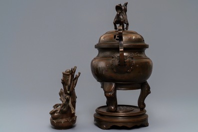 Un br&ucirc;le-parfum et une figure d'Avalokitesvara en bronze incrust&eacute; d'argent, Chine ou Vietnam, 19/20&egrave;me
