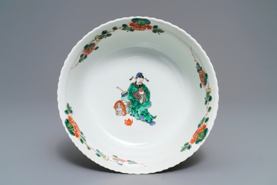 A large Chinese famille verte 'warriors' bowl, 19th C.