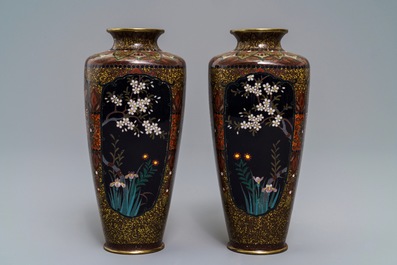 Drie Japanse cloisonn&eacute; vazen, Meiji, 19e eeuw