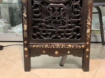 A Chinese mother-of-pearl inlaid wooden screen with silk paintings, 19th C.