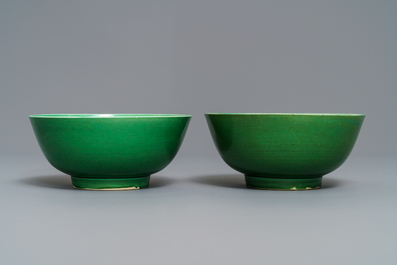 A pair of Chinese monochrome green bowls, Kangxi