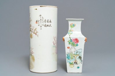 Twee Chinese qianjiang cai schotels, een hoedensteun en een vierkante vaas, 19/20e eeuw