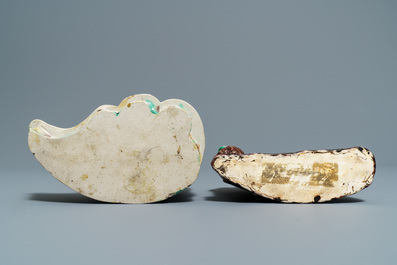 Een collectie Chinese verte biscuit sculpturen, Kangxi