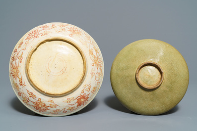 A varied collection of Chinese porcelain, Ming and later