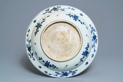 A large Chinese blue and white 'grapevine' dish, Jiajing