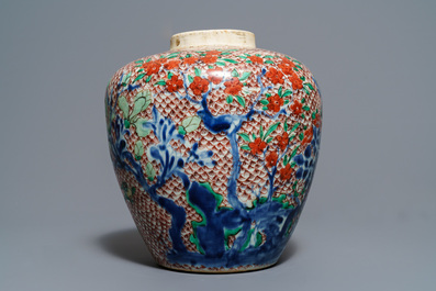 A Chinese wucai ginger jar, Transitional period