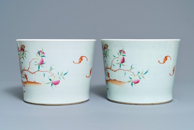 A pair of Chinese famille rose 'nine peaches' jardini&egrave;res, 19th C.