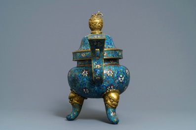A large Chinese cloisonn&eacute; incense burner and cover, 18/19th C.