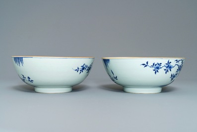 Een paar Chinese blauwwitte kommen, Yongzheng/Qianlong