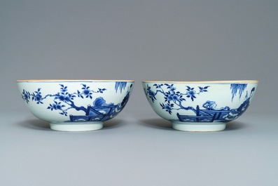 A pair of Chinese blue and white bowls, Yongzheng/Qianlong