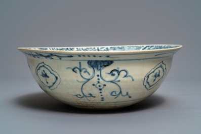 A large Chinese blue and white Swatow bowl, Ming