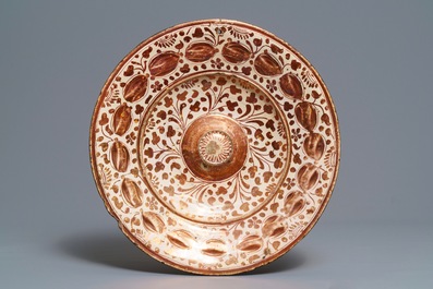 Three Hispano-Moresque lusterware dishes, Spain, 16th C.