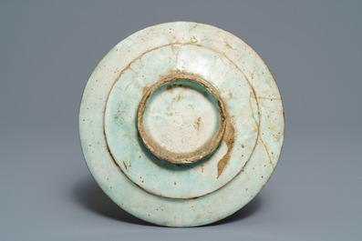 Drie bordjes in Islamitisch aardewerk, Syri&euml; en Iran, 19e eeuw