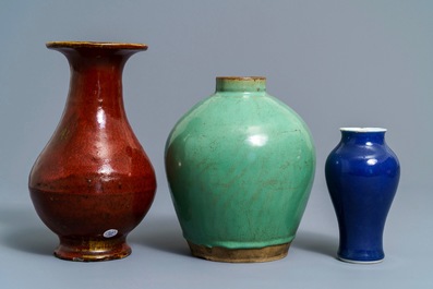 Three Chinese monochrome vases incl. a Yixing stoneware example, 19/20th C.