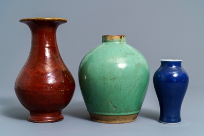 Three Chinese monochrome vases incl. a Yixing stoneware example, 19/20th C.