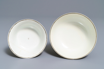 Deux bols en porcelaine de Chine famille rose &agrave; sujet europ&eacute;en, Qianlong