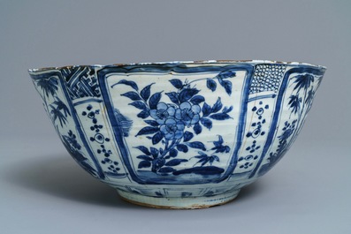 A varied collection of Chinese porcelain, Wanli and later