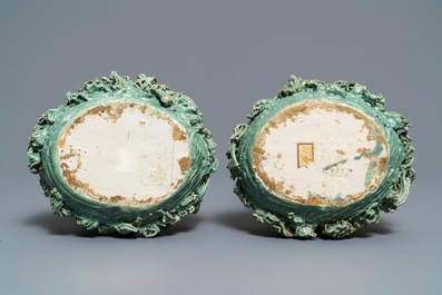 Een paar polychrome Delftse terrines in de vorm van eenden, 18e eeuw