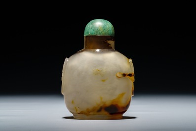 A Chinese agate snuff bottle, 18/19th C.