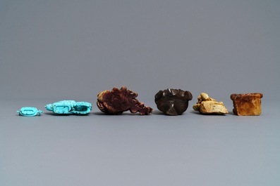 Cinq pi&egrave;ces en pierre &agrave; savon et turquoise sculpt&eacute;e, Chine, 19/20&egrave;me