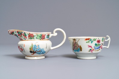 Quatre pi&egrave;ces en porcelaine de Chine famille rose &agrave; d&eacute;cor 'Wu Shuang Pu', 19&egrave;me