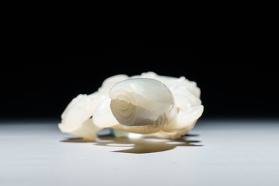 Un mod&egrave;le d'un champignon lingzhi en jade blanc, Chine, 19/20&egrave;me