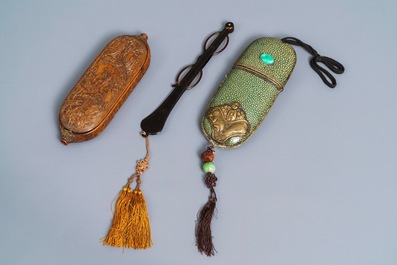 A Chinese celadon bowl with silver inkwell mount, two spectacle cases, a horn seal and a lorgnette, 19/20th C.