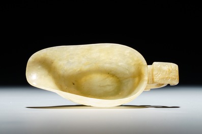 A Chinese pale yellow jade libation cup, 19th C.