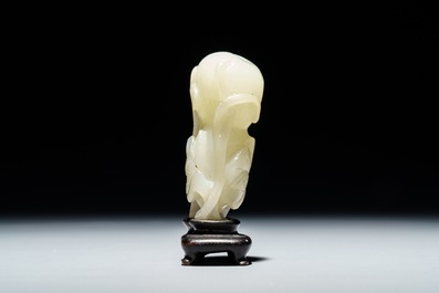 A Chinese white jade model of a gourd, 19th C.