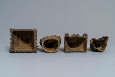 Quatre figures de Bouddha en bronze, Chine, Japon et Cor&eacute;e, 18/19&egrave;me