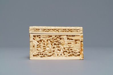 A rectangular Chinese carved ivory casket, Canton, 19th C.