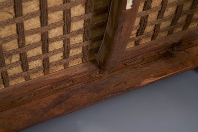 Une paire de chaises chinoises en bois huanghuali, R&eacute;publique, 20&egrave;me