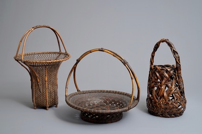 Eleven Japanese bamboo ikebana baskets including three signed examples, Meiji/Showa, 19/20th C.