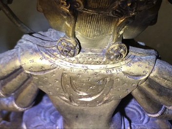 A Sino-Tibetan inlaid gilt bronze figure of Ushnishavijaya, 17/18th C.