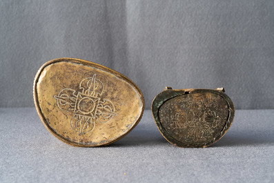 Deux figures de Bouddha Shakyamuni et d' Avalokitesvara en bronze dor&eacute;, Sino-Tibet, 18/19&egrave;me